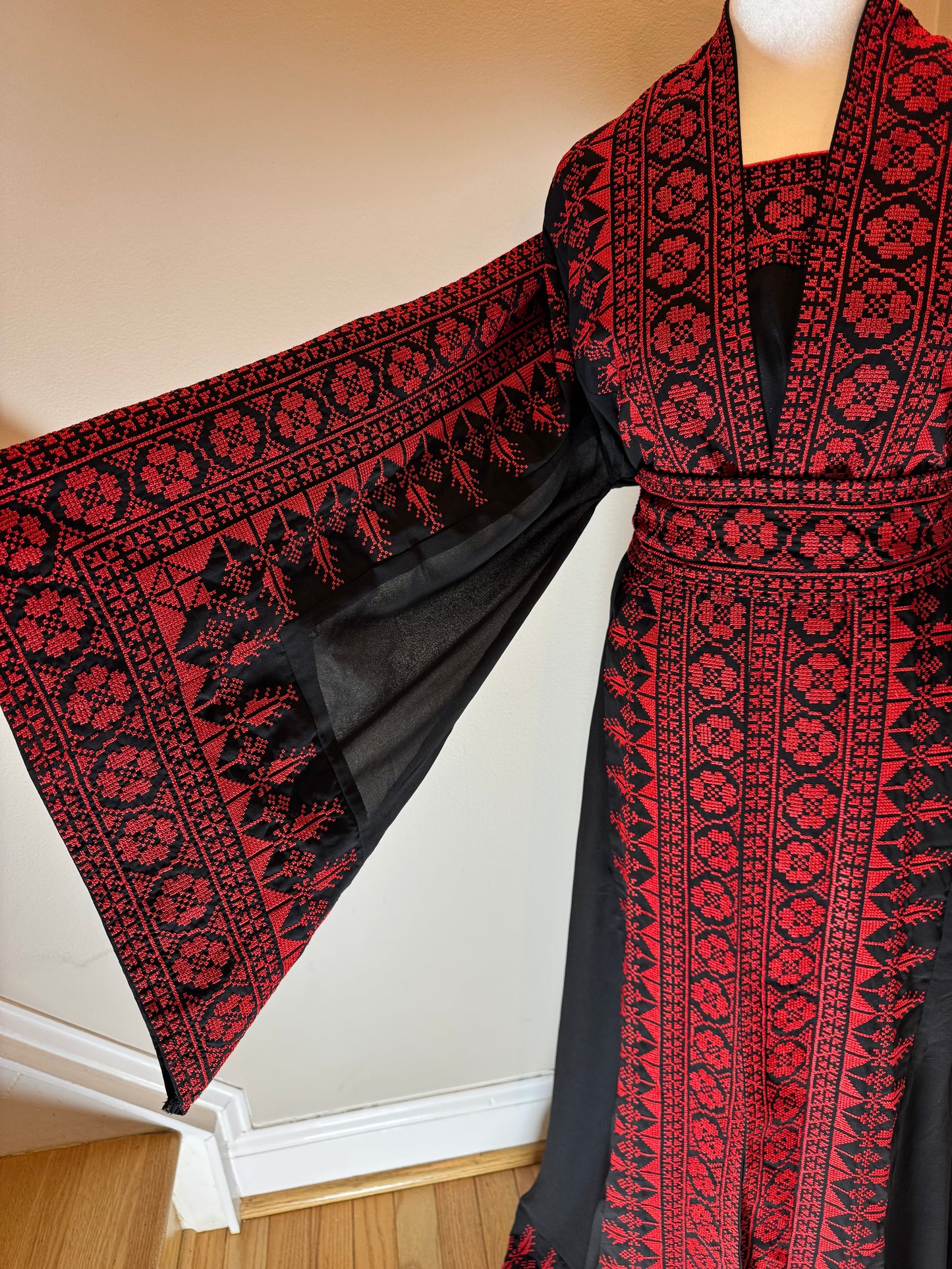 Embroidered Palestinian Style Traditional 2-Piece Abaya