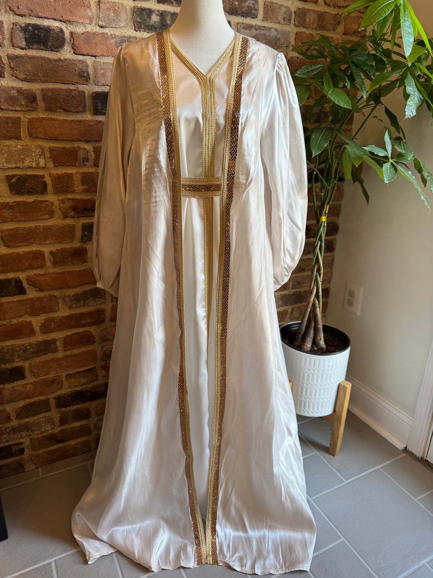 Two Piece Abaya set with Belt