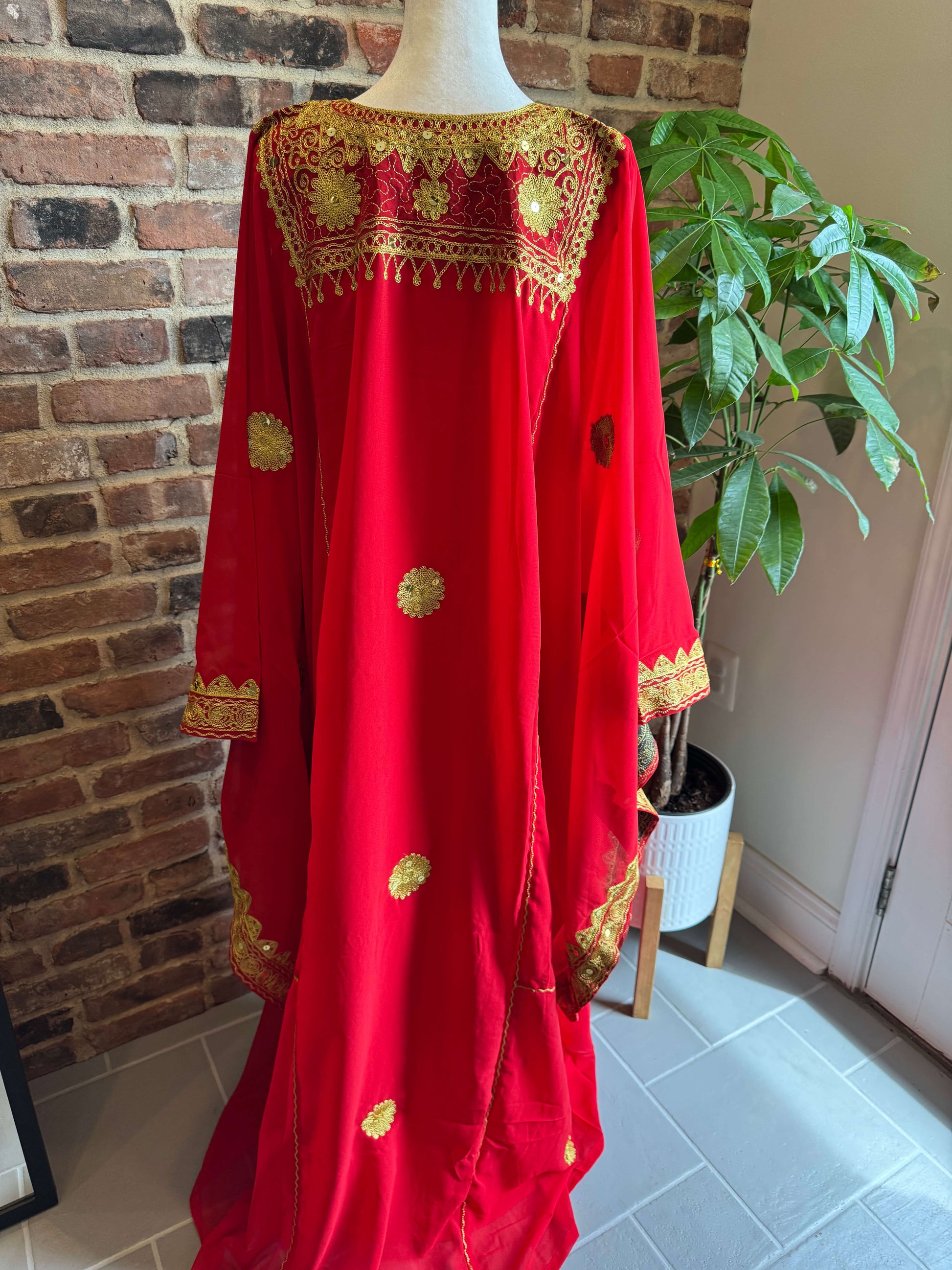 hasmi dress ثوب هاشمي أحمر مطرز 