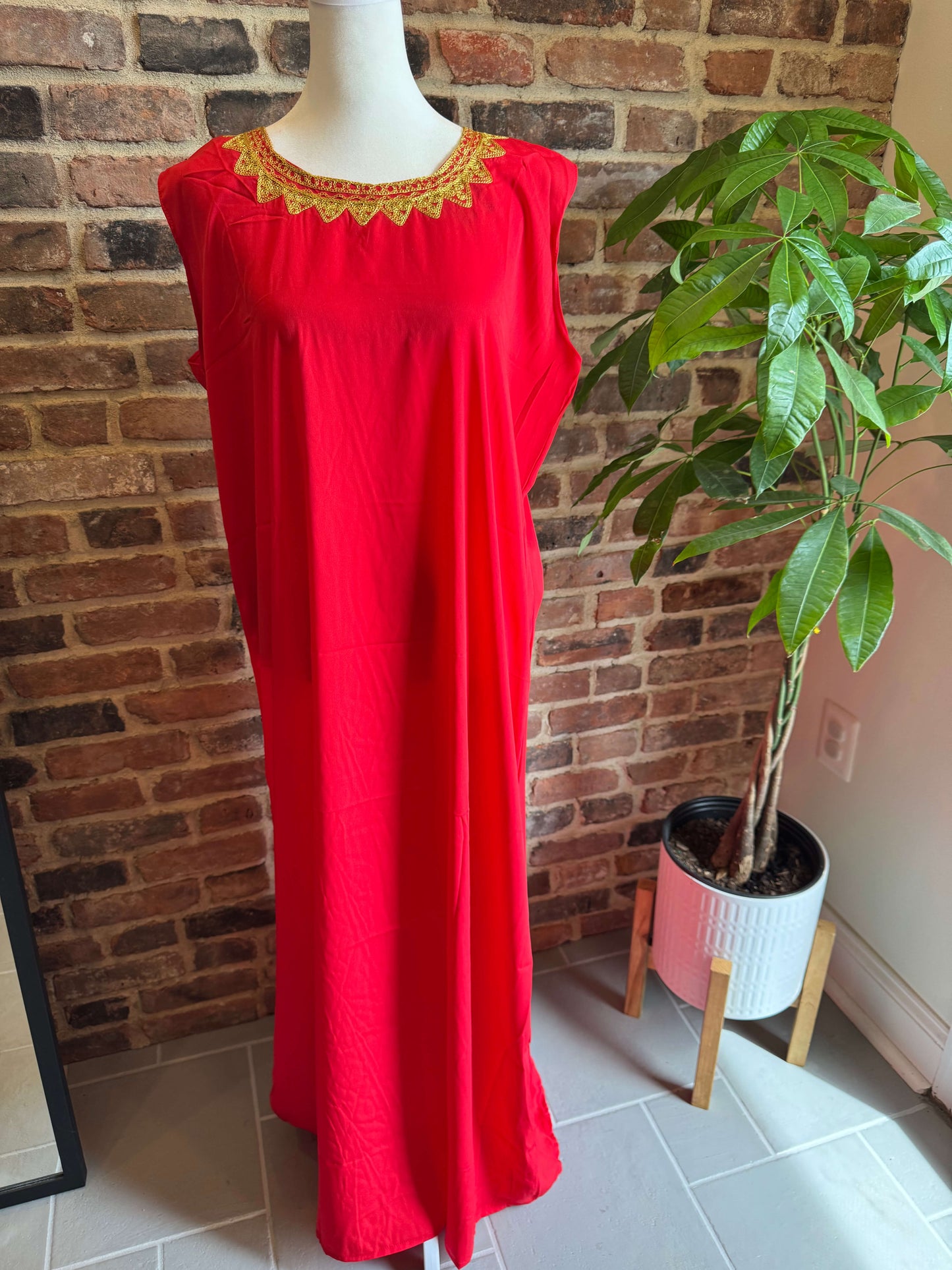 inner dress of iraqi hashmi red thobe